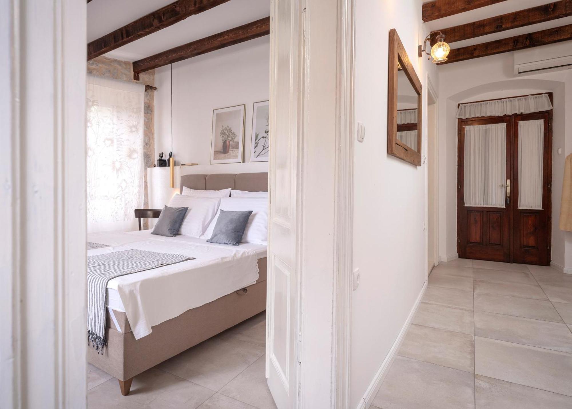 Skala With Hot Tub & Kala With Terrace Apartment *