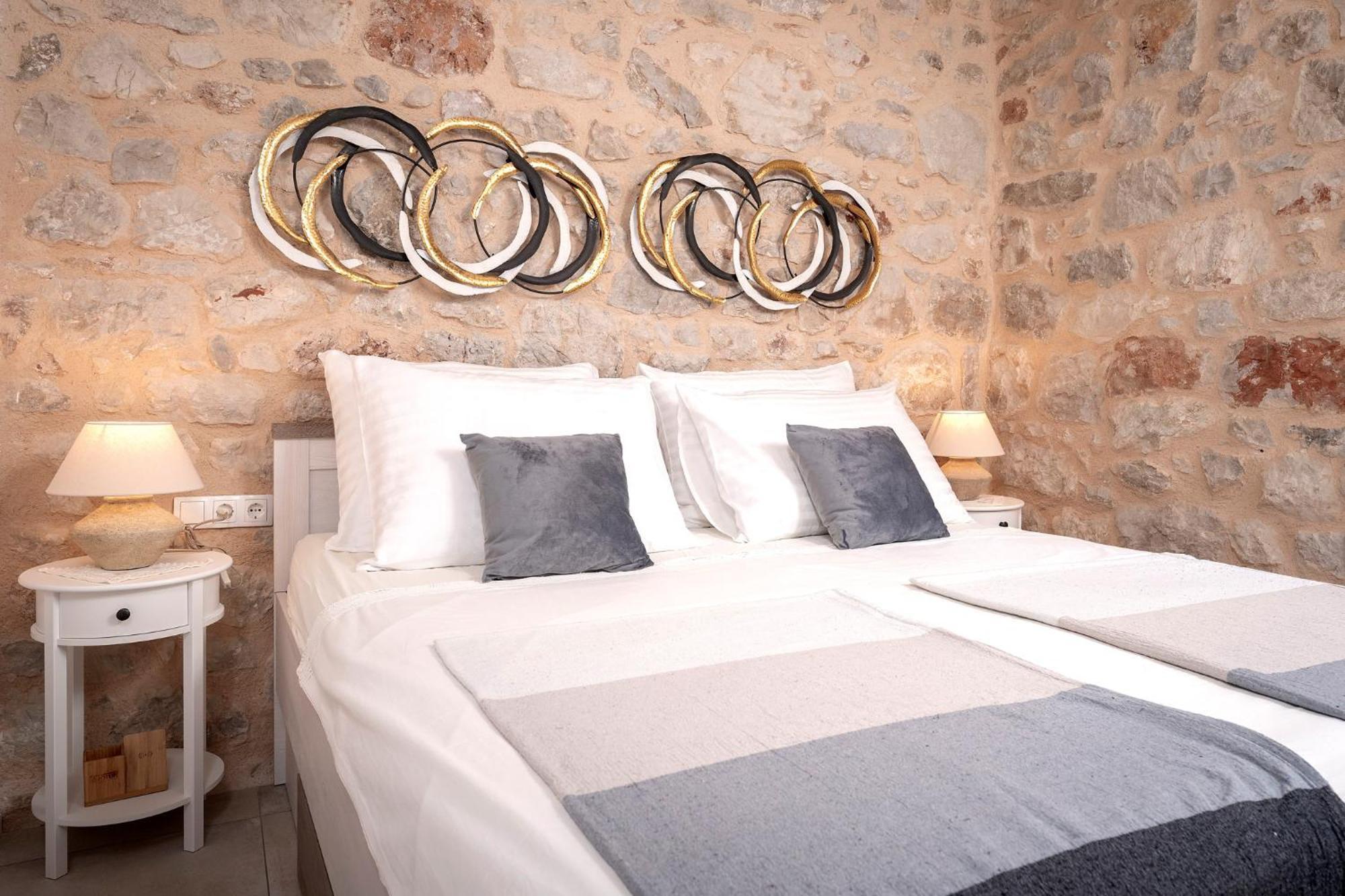 Apartment Skala With Hot Tub & Kala With Terrace