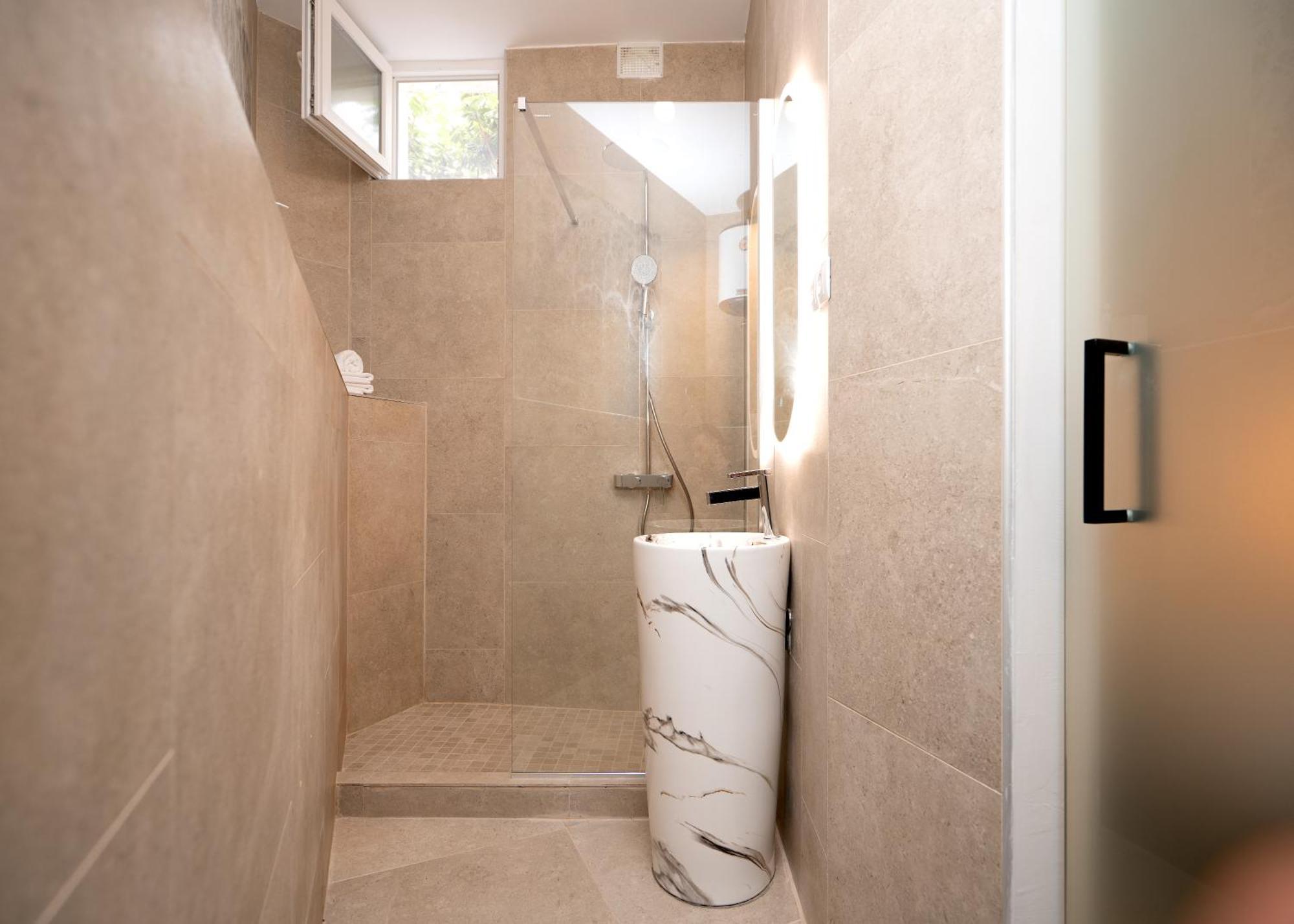 Skala With Hot Tub & Kala With Terrace Apartment