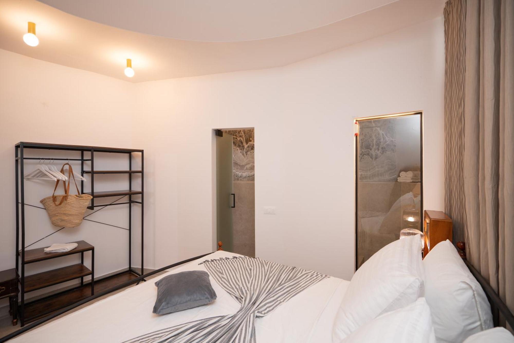 Apartment Skala With Hot Tub & Kala With Terrace